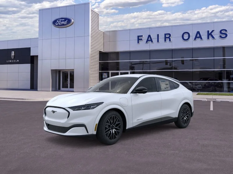 New 2026 Star White Metallic Tri-coat Ford Premium image 1