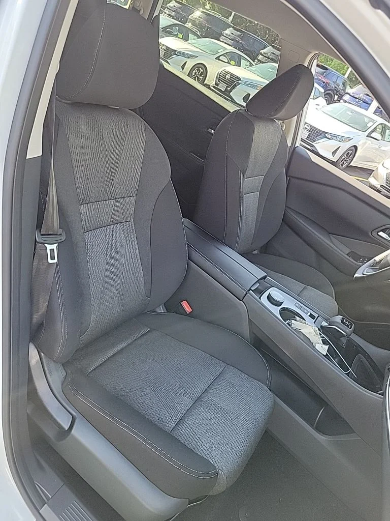 2026 Nissan Rogue SV - Photo 28