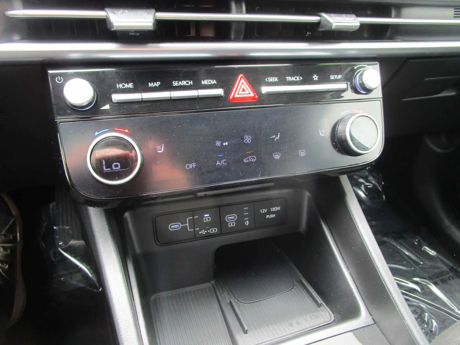 Used 2025 Serenity White Pearl Hyundai SEL image 18