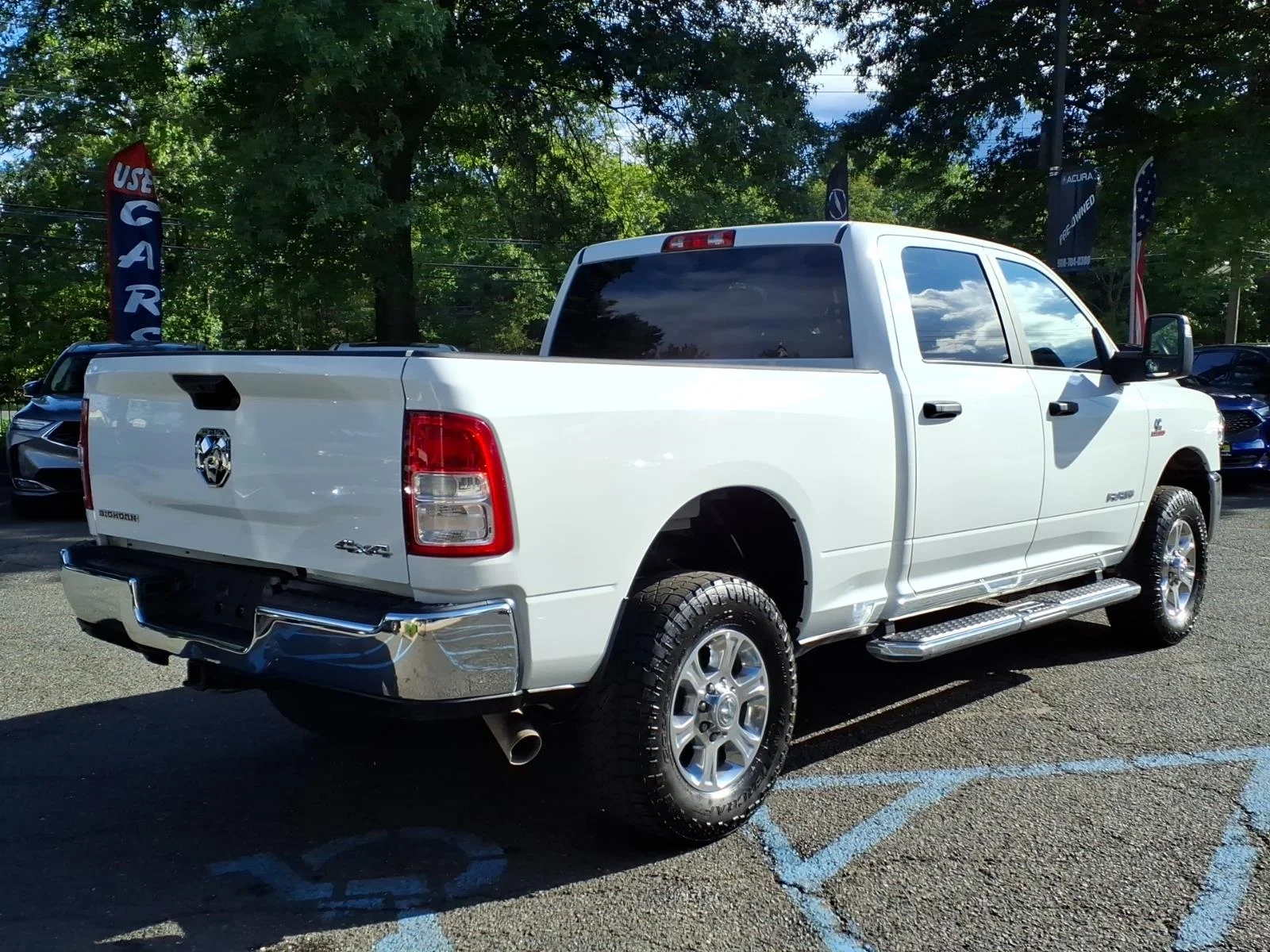 Used 2024 Bright White Clear Coat (pw7) RAM Big Horn image 4