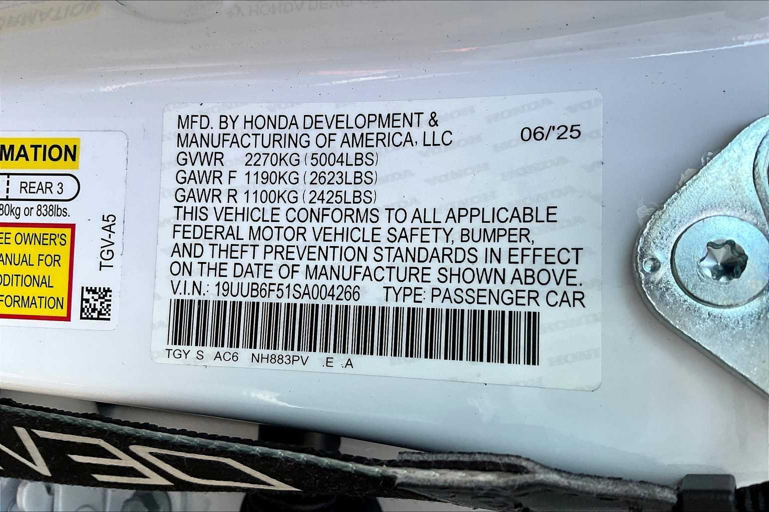 2025 Acura TLX A-Spec Package - Photo 19