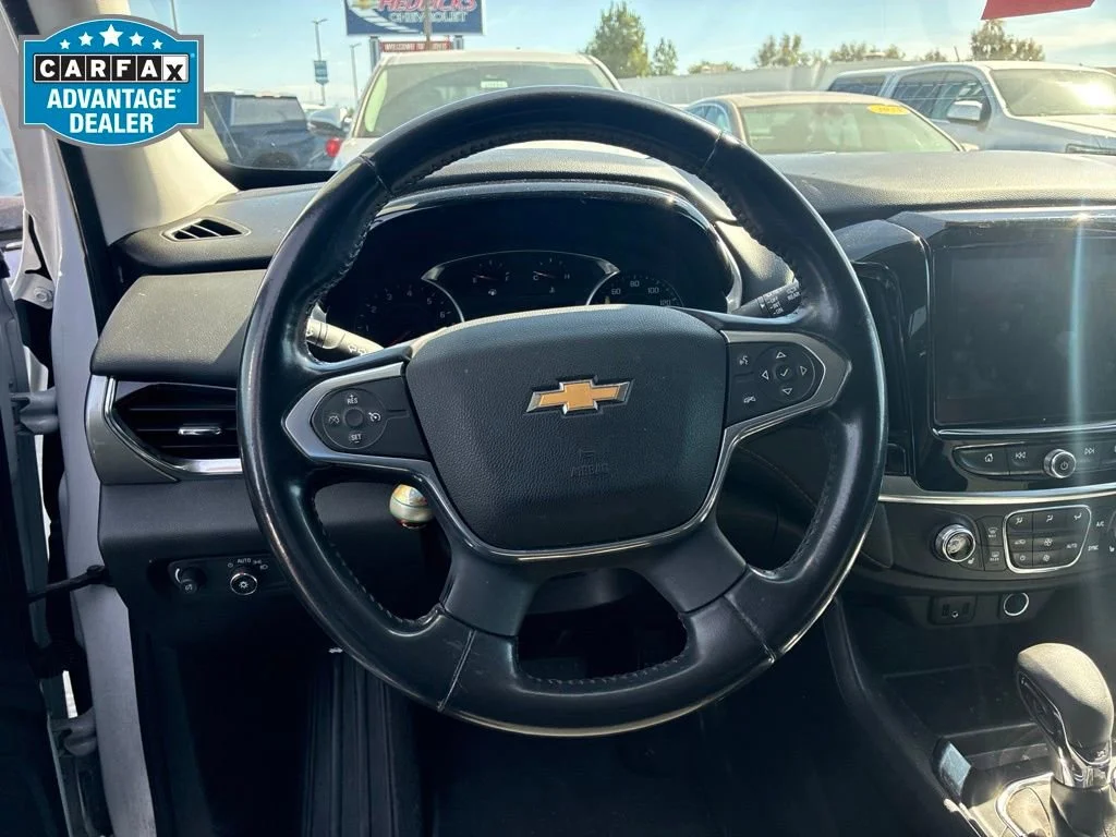 Used 2021 IRIDESCENT PEARL TRICOAT Chevrolet LT Cloth image 8