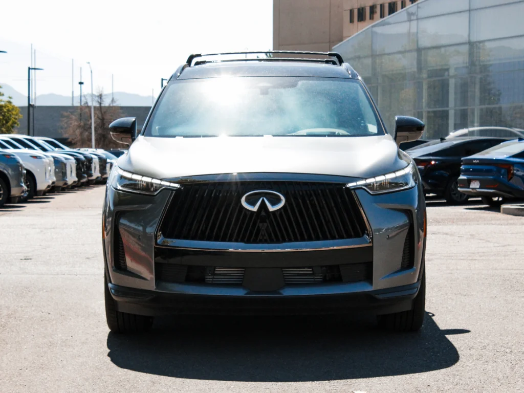 New 2027 2T GRPT SHDW INFINITI Autograph AWD image 2