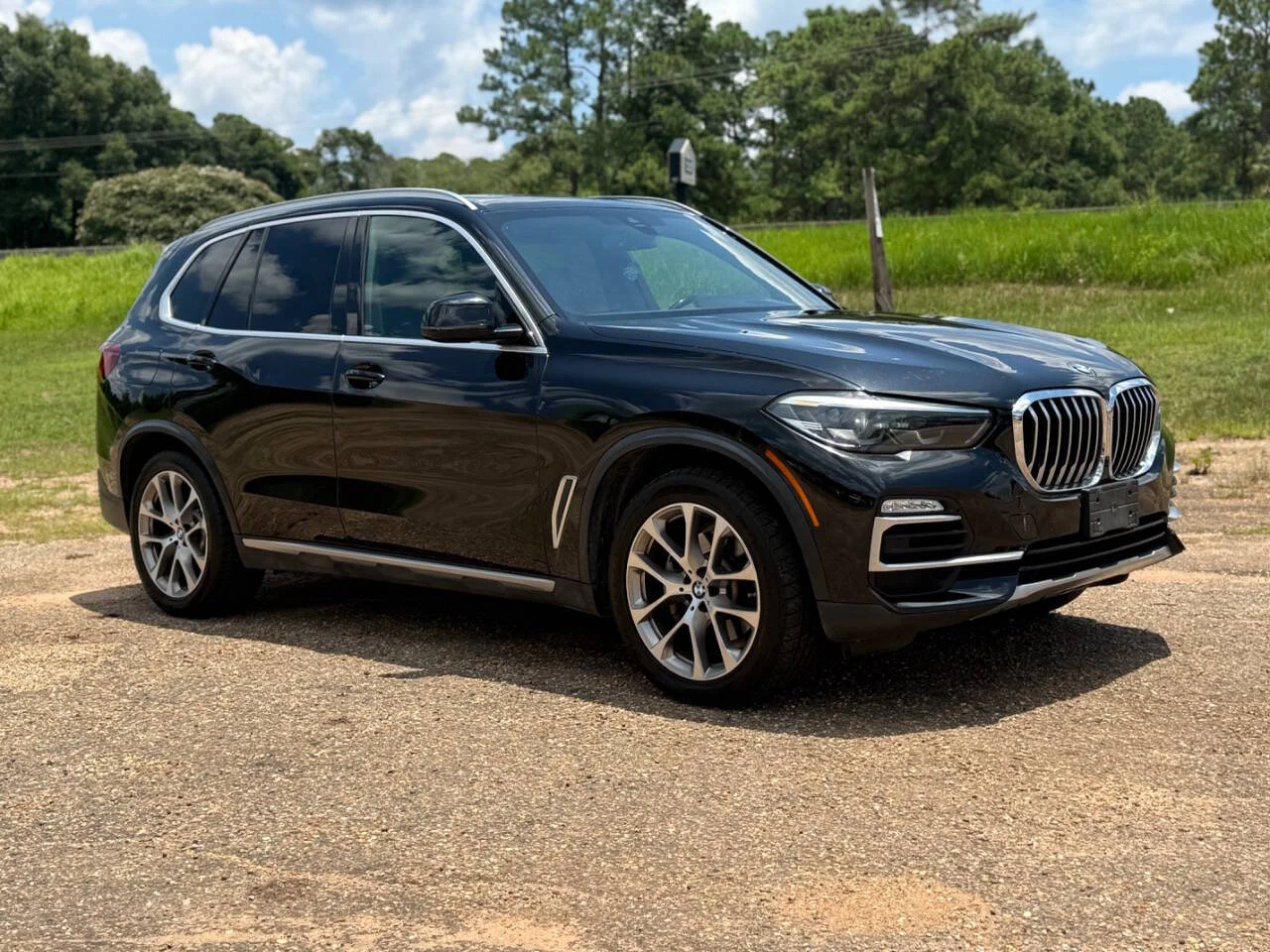 Used 2019 Black BMW xDrive40i AWD 4dr Sports Activity Vehicle image 7