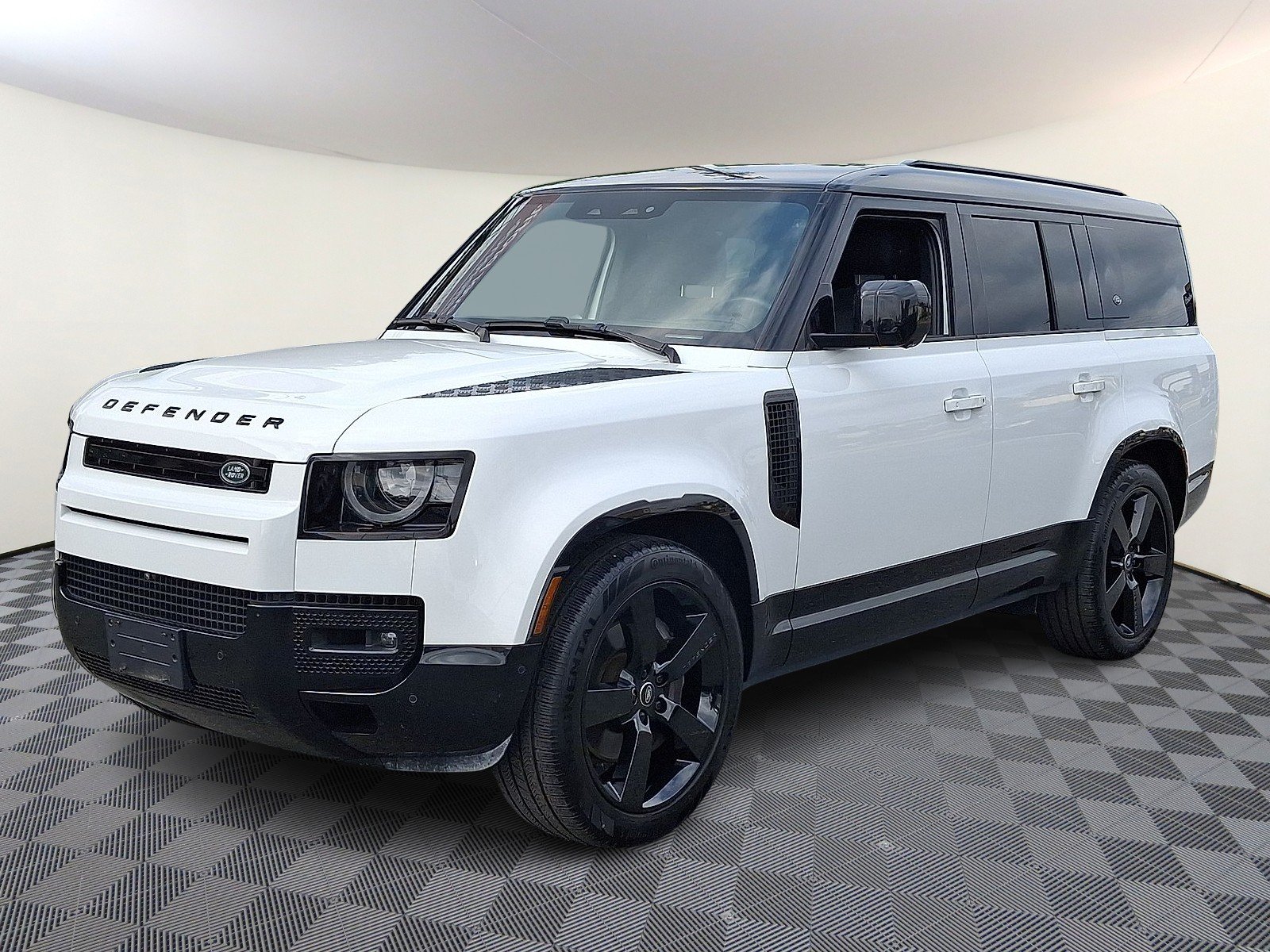 Certified Used 2024 Fuji White - 1AA Land Rover 130 P400 X-Dynamic SE image 1