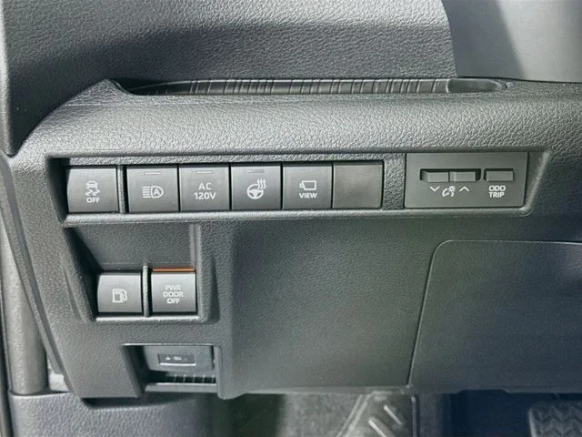 New 2026  Toyota Platinum image 10