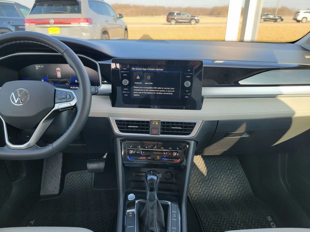 2026 Volkswagen Taos SE - Photo 33