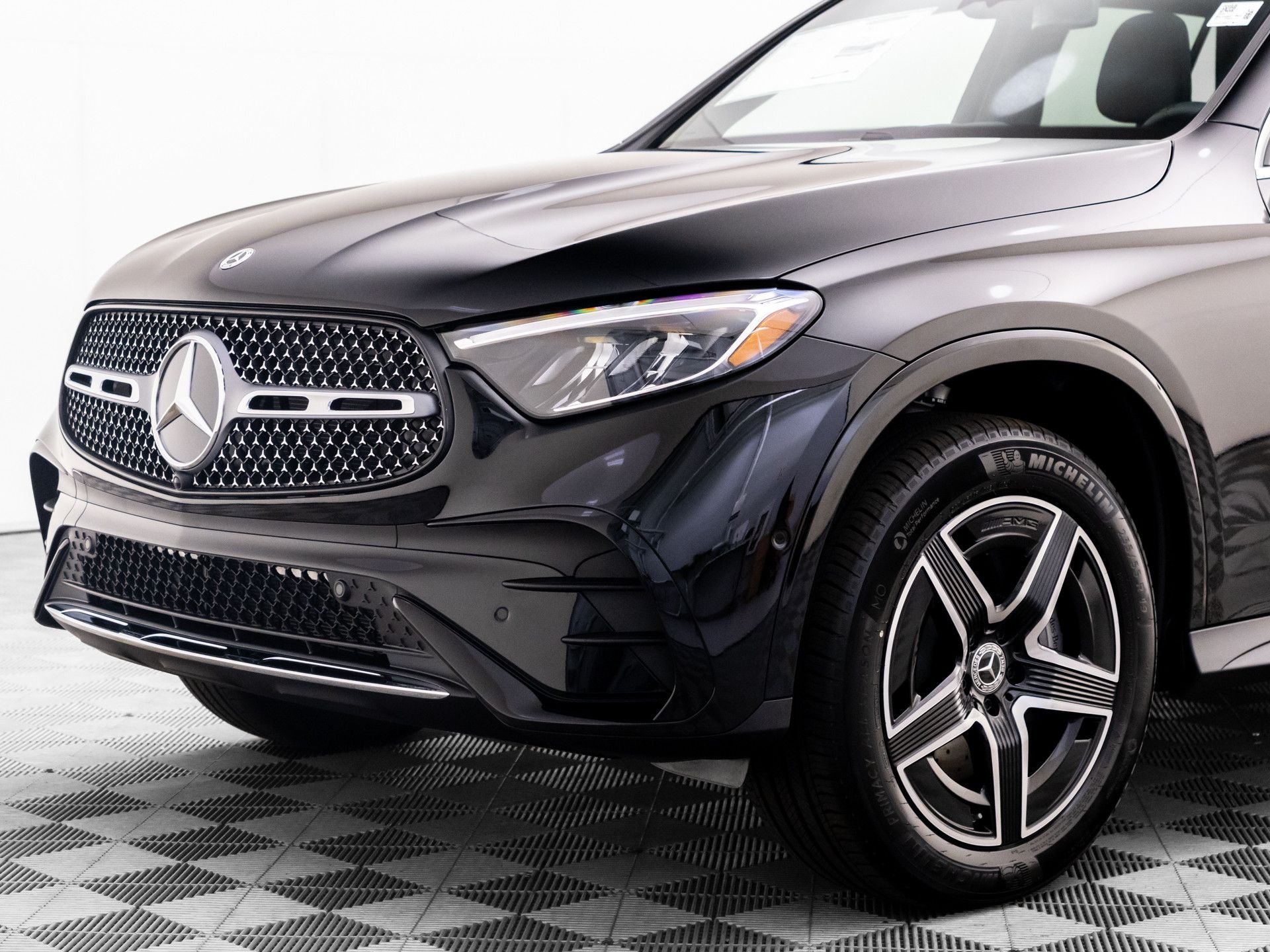 New 2026 Black Mercedes-Benz GLC 300 image 43