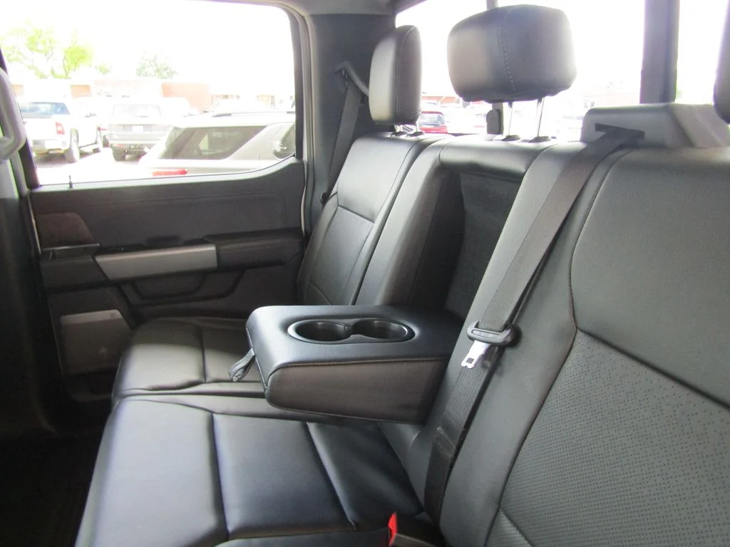 Used 2024 Oxford White Ford Lariat image 34
