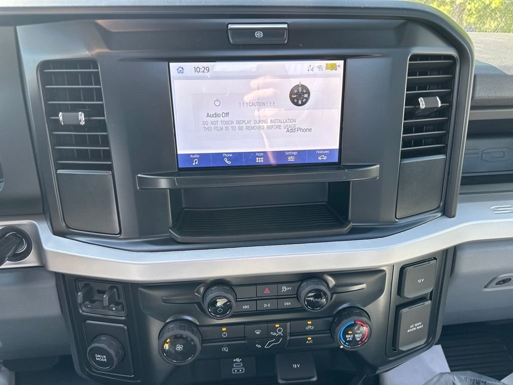 New 2025 Oxford White Ford XL image 17