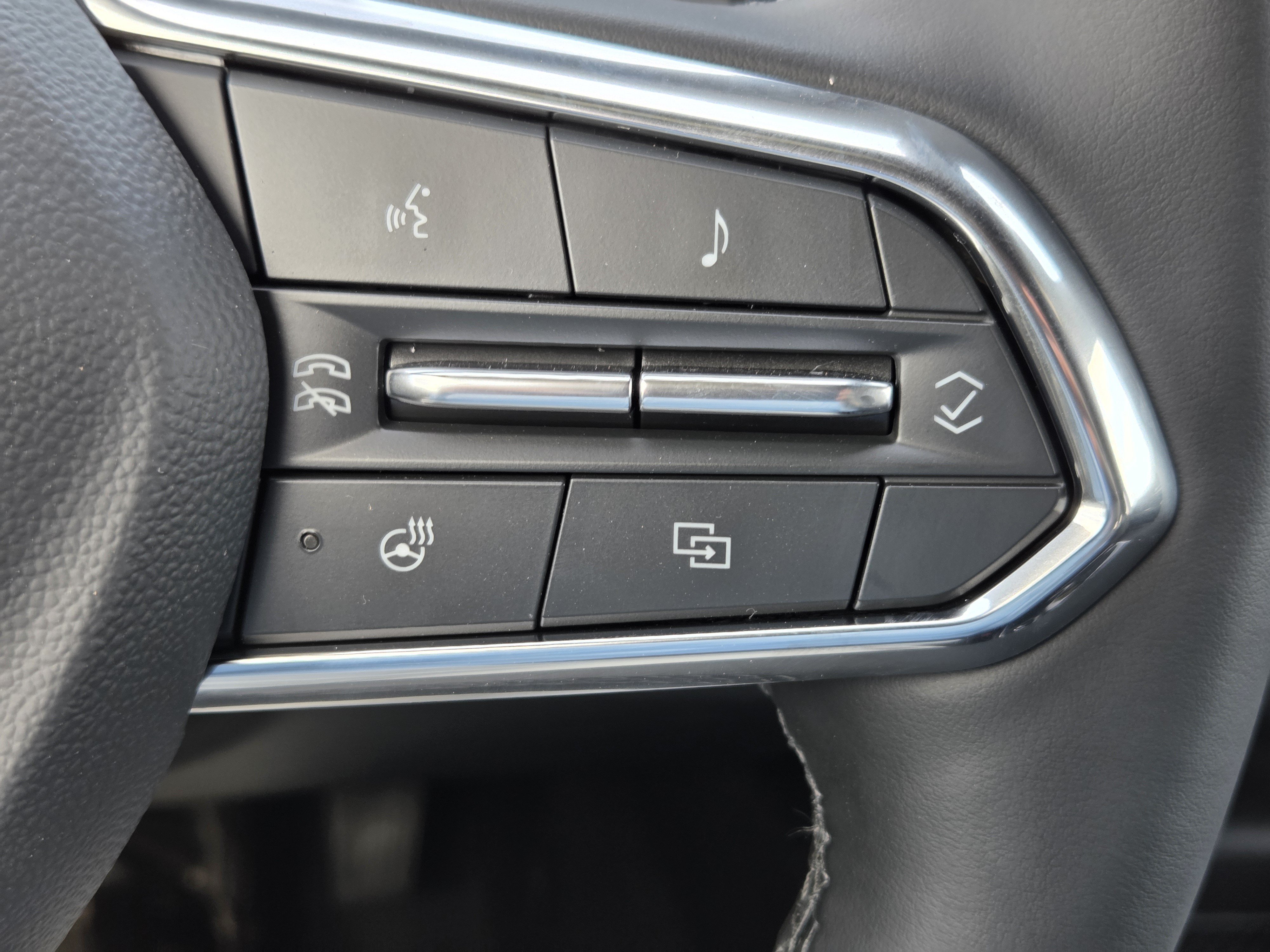2027 Chevrolet Equinox LT - Photo 15