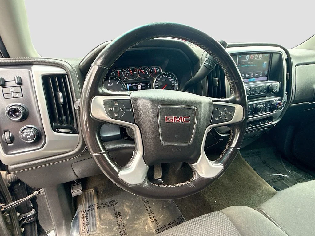 Used 2018 Black GMC SLE image 11