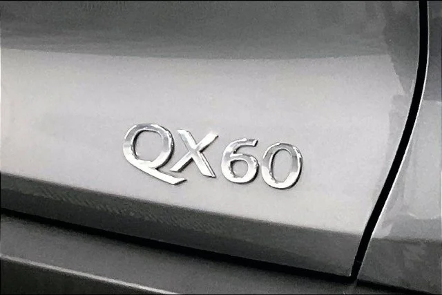 Used 2022 Graphite Shadow INFINITI LUXE image 9
