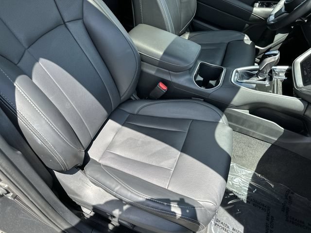 Used 2024  Subaru Limited image 27