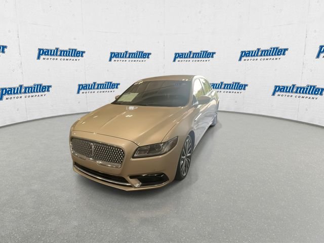 Used 2017 Gold Lincoln Select image 4