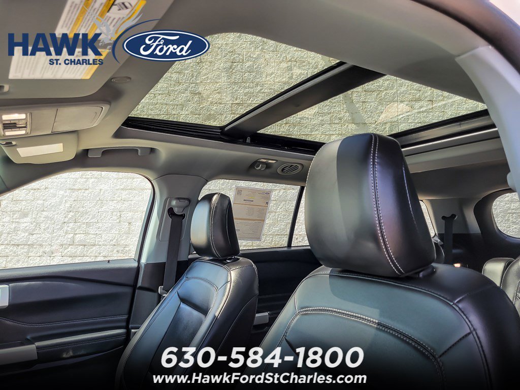 Certified Used 2023 White Metallic Ford XLT image 9