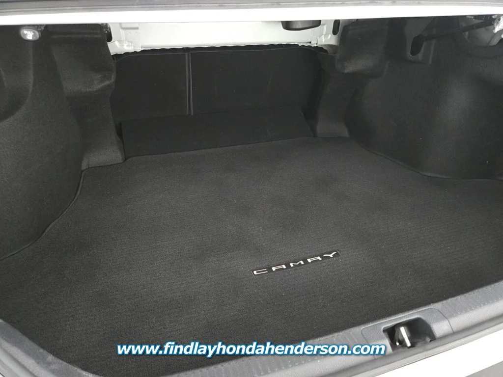 Used 2022 Pearl Toyota XSE image 19