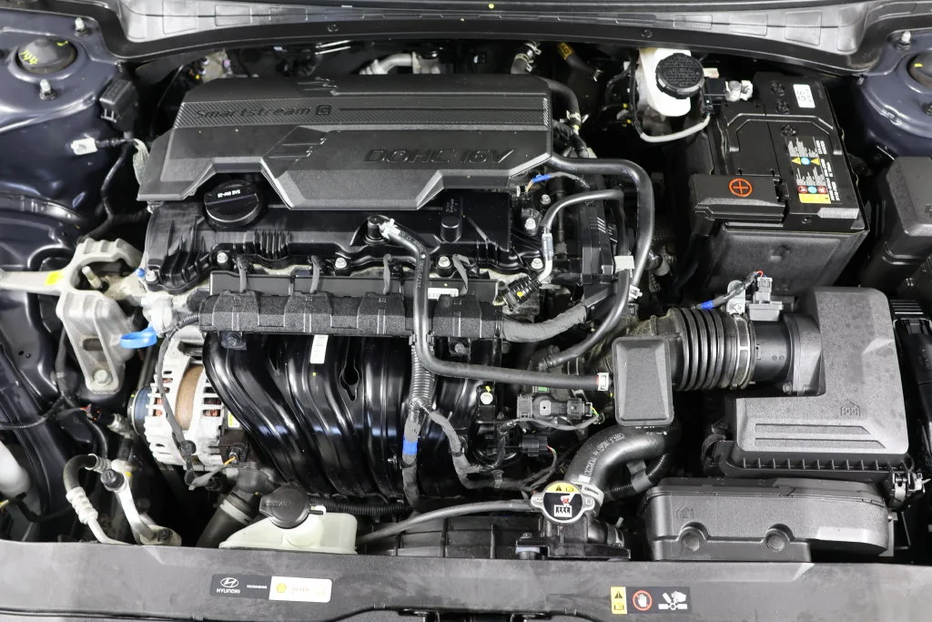 Used 2025 Abyss Black Hyundai SEL Convenience image 25