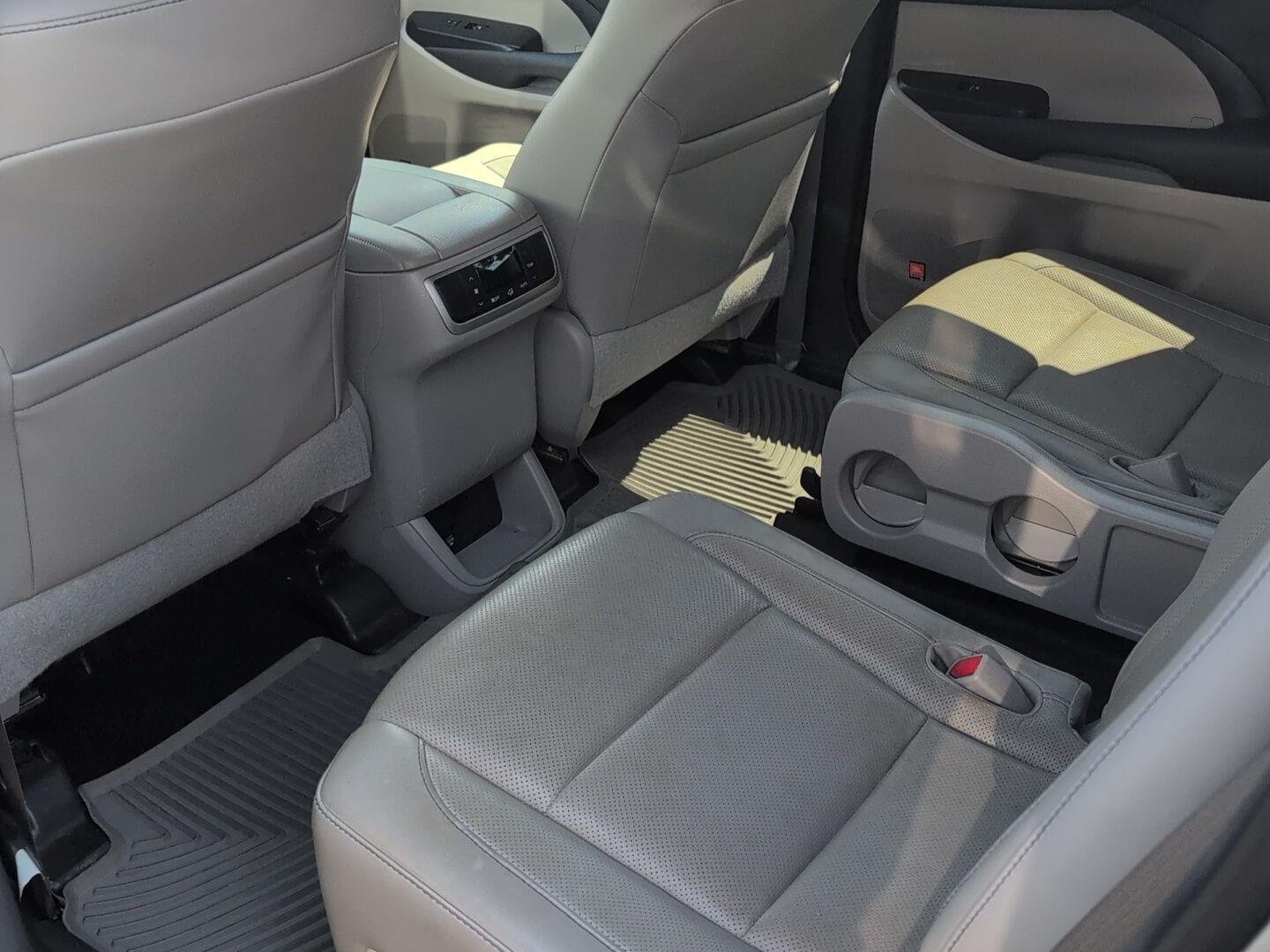 Used 2015 Silver Sky Metallic Toyota Limited image 3