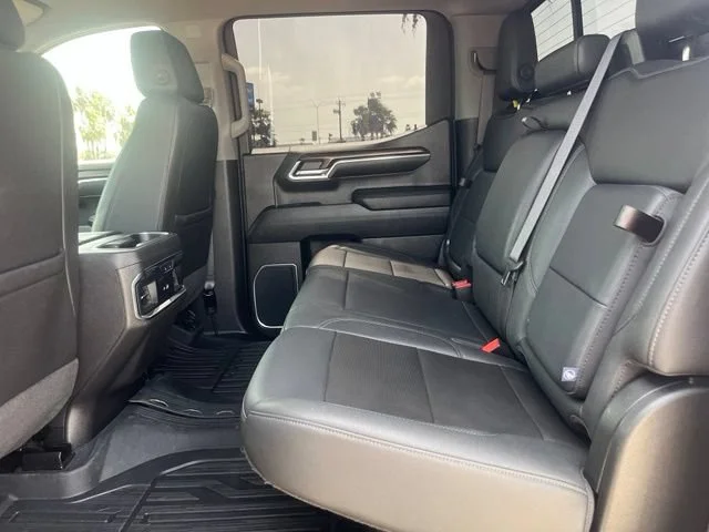 Used 2024 Sterling Metallic GMC SLT image 26