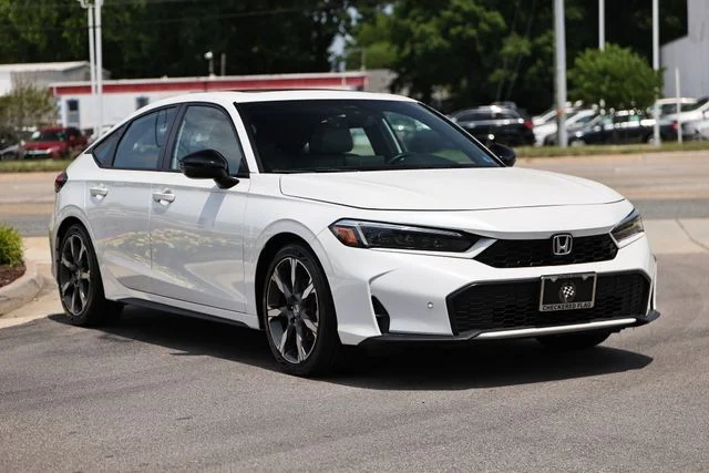 Certified Used 2025 Platinum White Pearl Honda Sport Touring image 15