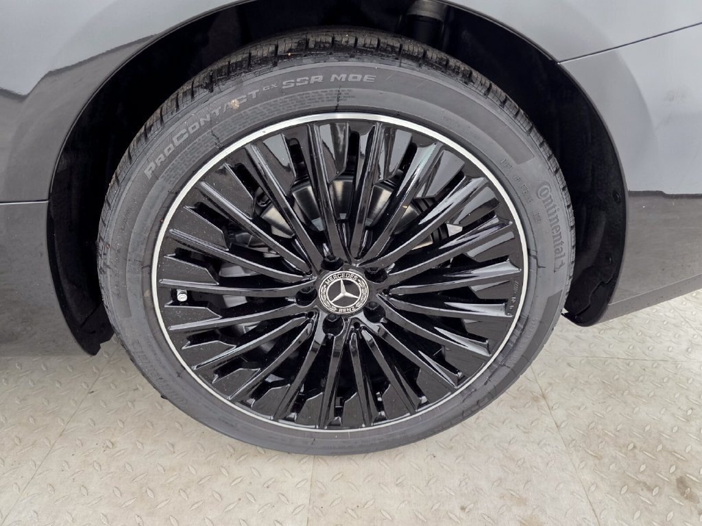 New 2027 Graphite Grey Metallic Mercedes-Benz CLE 300 image 27