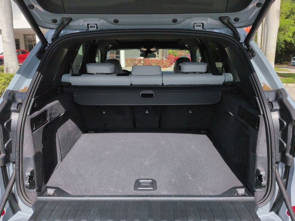 New 2026 Brooklyn Grey Metallic BMW xDrive40i image 13