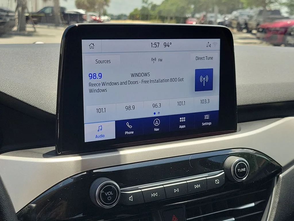 Used 2020 Magnetic Metallic Ford SE Sport image 25