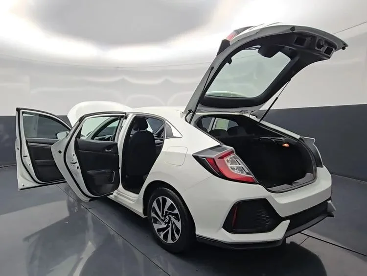 Used 2019  Honda LX Hatchback 4D image 28