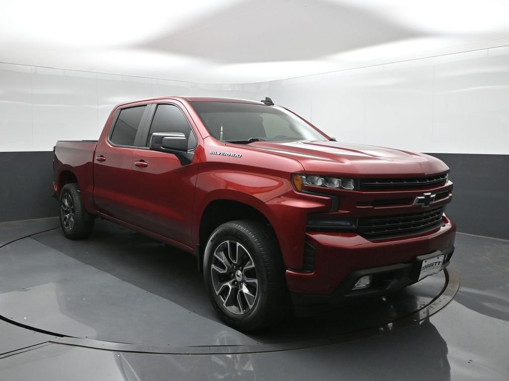 Used 2019 Red Chevrolet RST image 25
