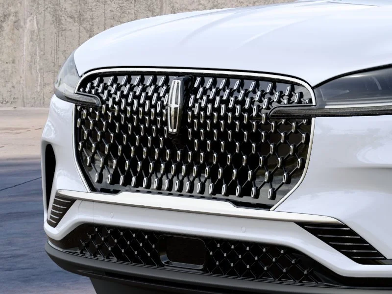 New 2027 White Lincoln Premiere image 17