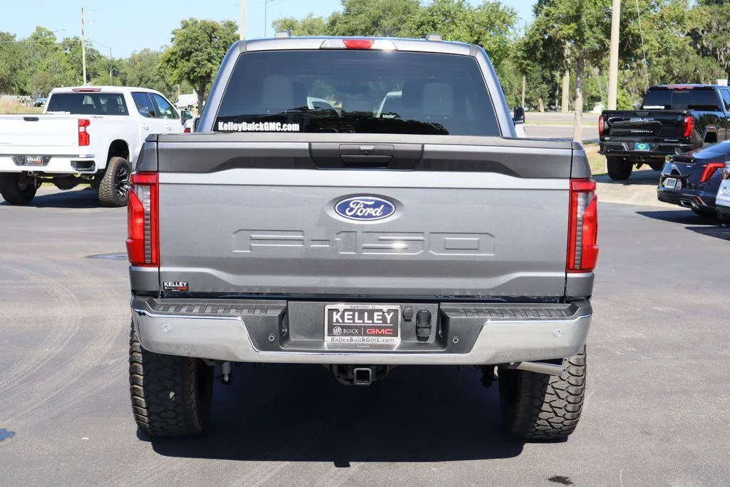 Used 2025 Gray Ford XLT image 8