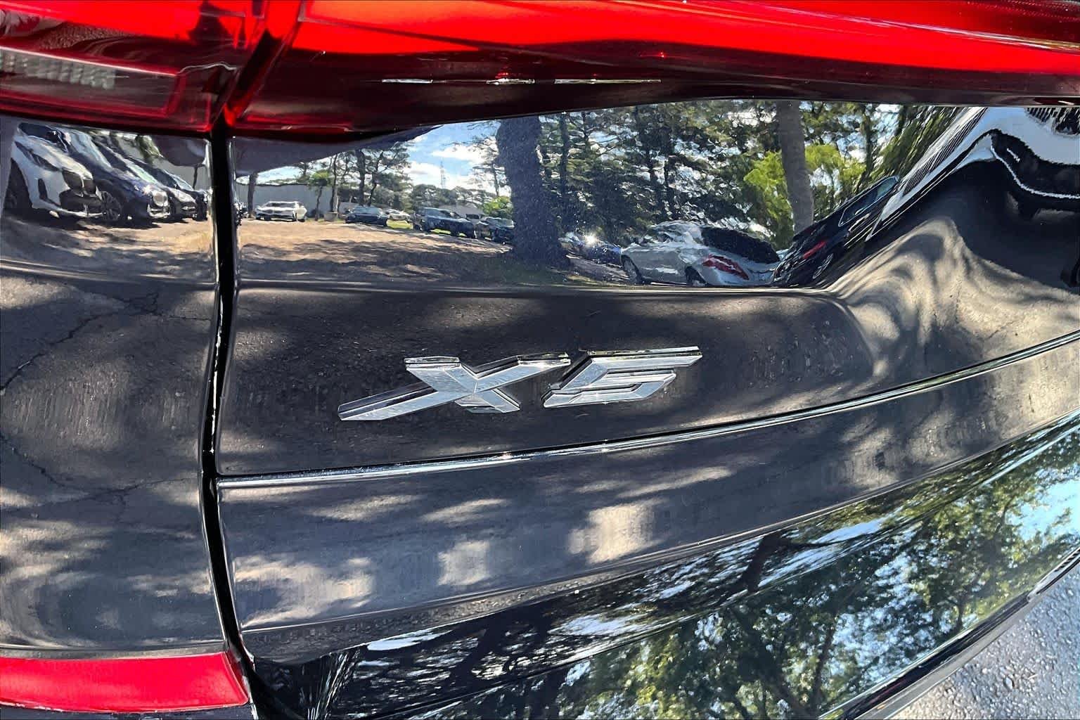 Used 2021 Carbon Black Metallic BMW xDrive40i image 31