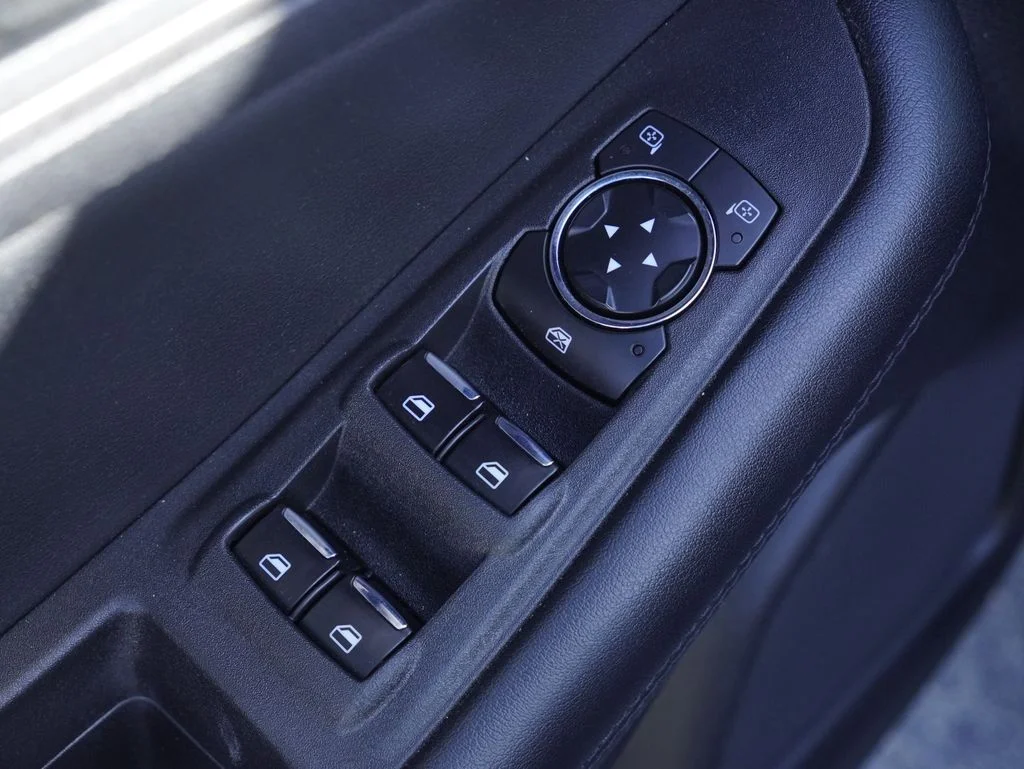 2023 Ford Edge SEL - Photo 11
