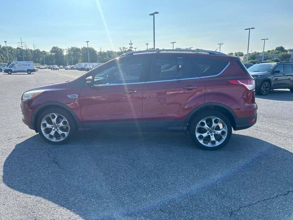 Used 2016 Red Ford Titanium image 9