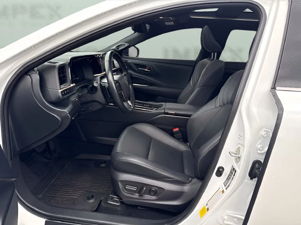 Used 2025 White Toyota Limited image 9
