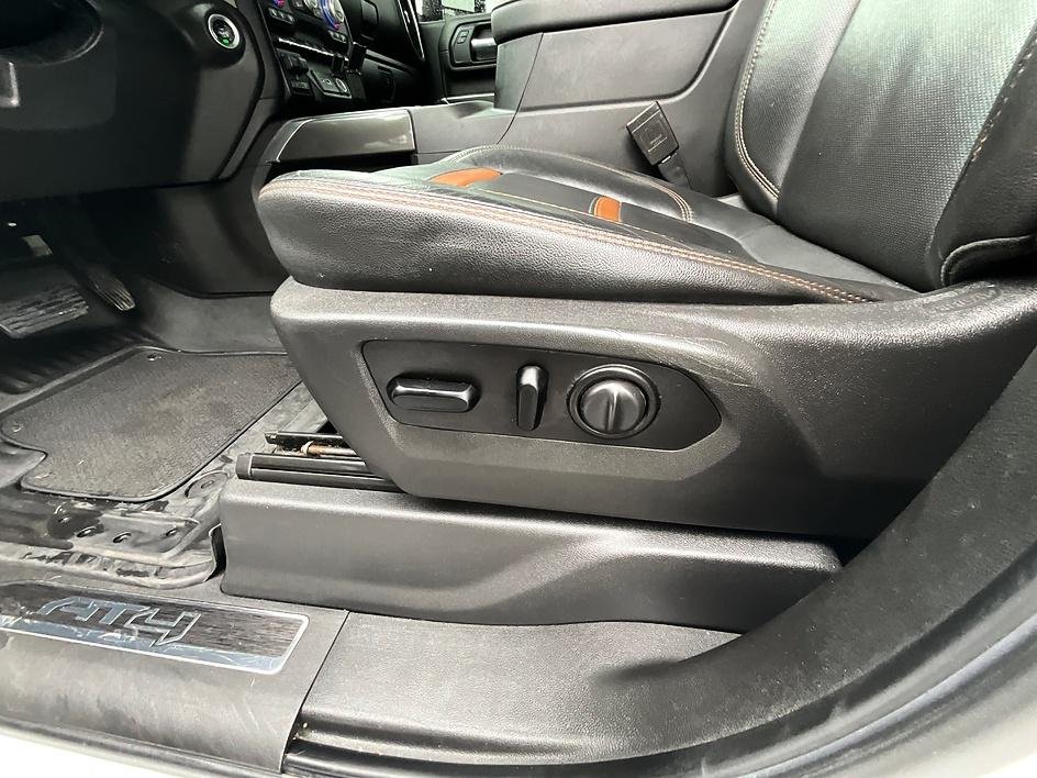 Used 2021 White GMC AT4 image 36