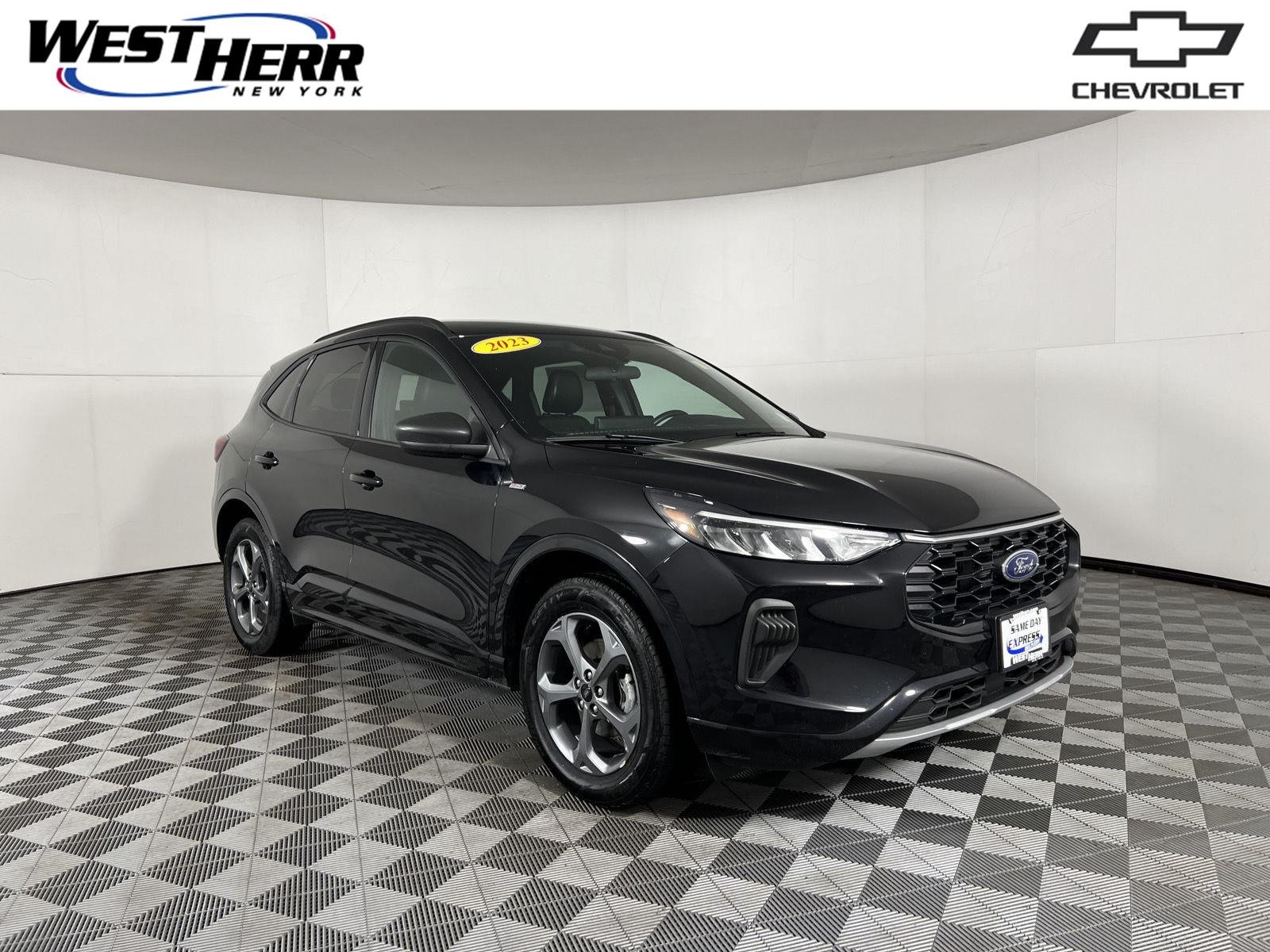 Used 2023 Agate Black Ford ST-Line image 1
