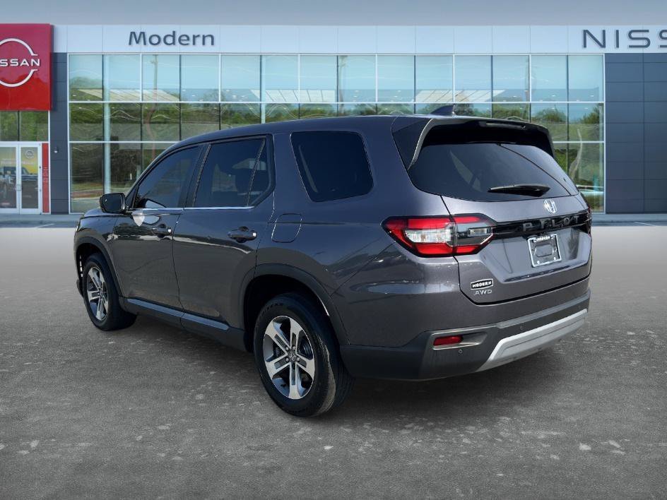 Used 2023 Gray Honda EX-L 8 Passenger image 7