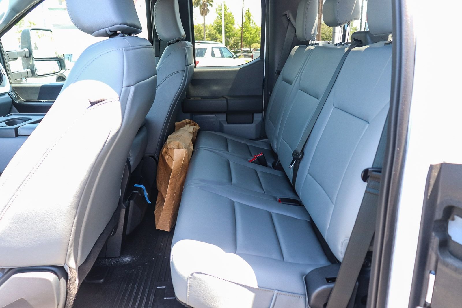 2026 Ford F-350 Super Duty Chassis Cab XL - Photo 17