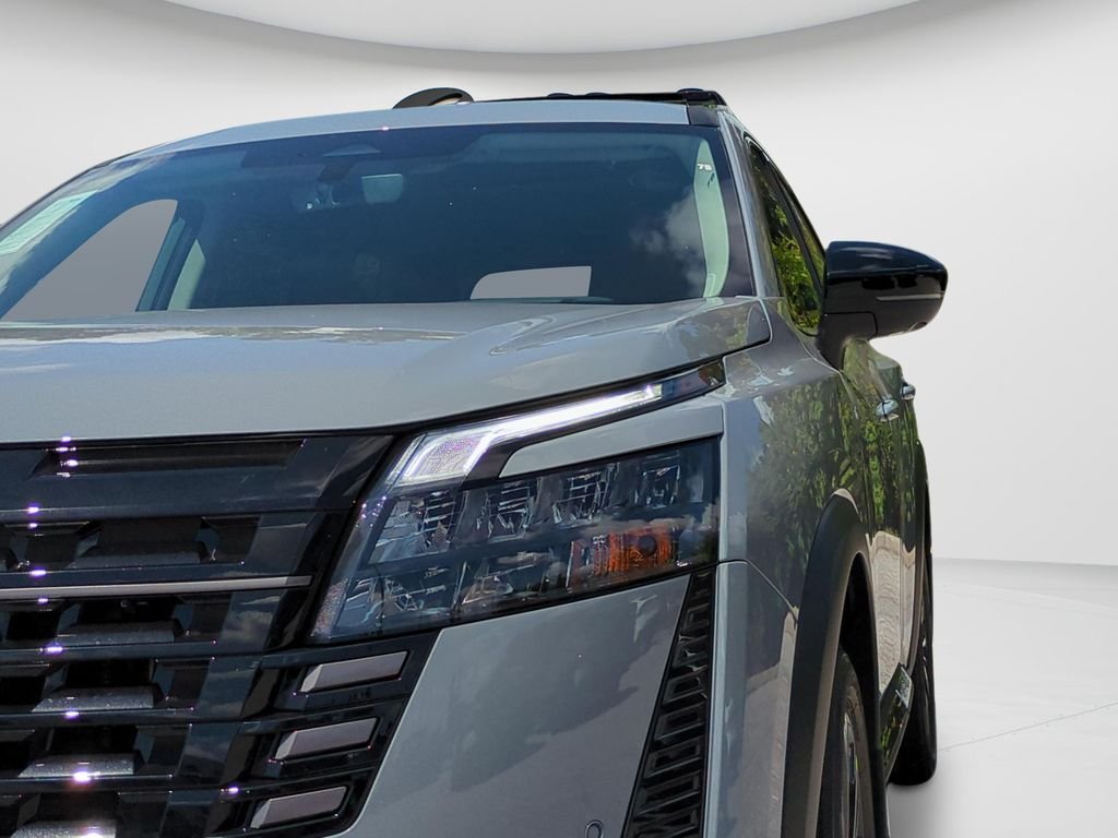 New 2026 Boulder Gray Pearl Nissan Platinum image 26