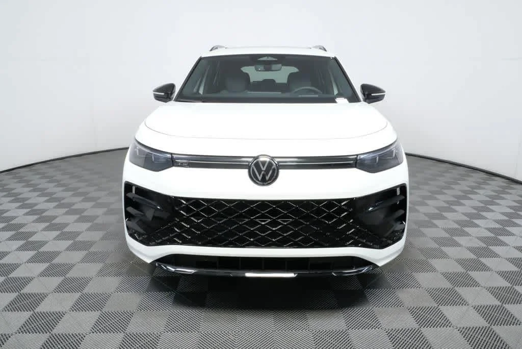 New 2026 Opal White Pearl Volkswagen SE R-Line Black image 23