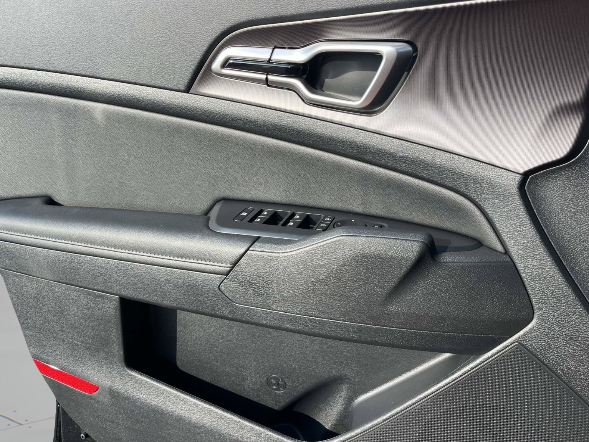 New 2027 Ebony Black Kia EX image 24