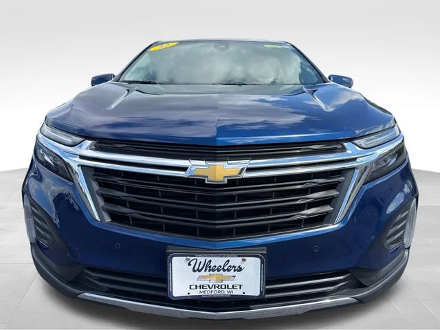 Used 2022 BLUE GLOW METALLIC Chevrolet LT image 9