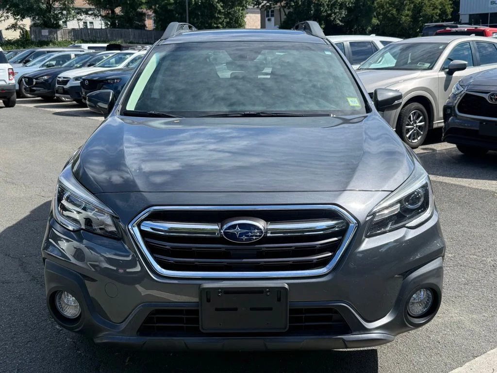 Used 2018 Magnetite Gray Metallic Subaru 2.5i image 3