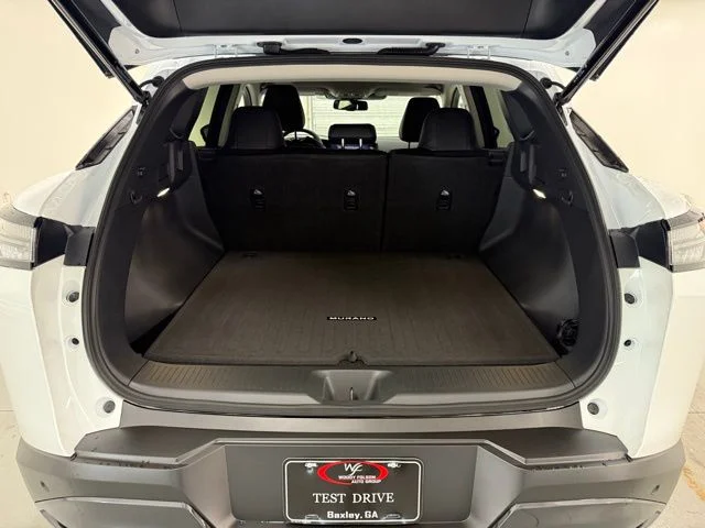 New 2025 Everest White TriCoat Nissan SL image 7