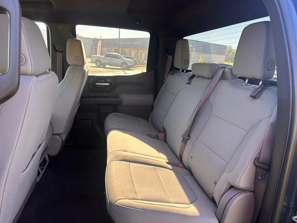 Used 2021 Blue Metallic Chevrolet LT image 13