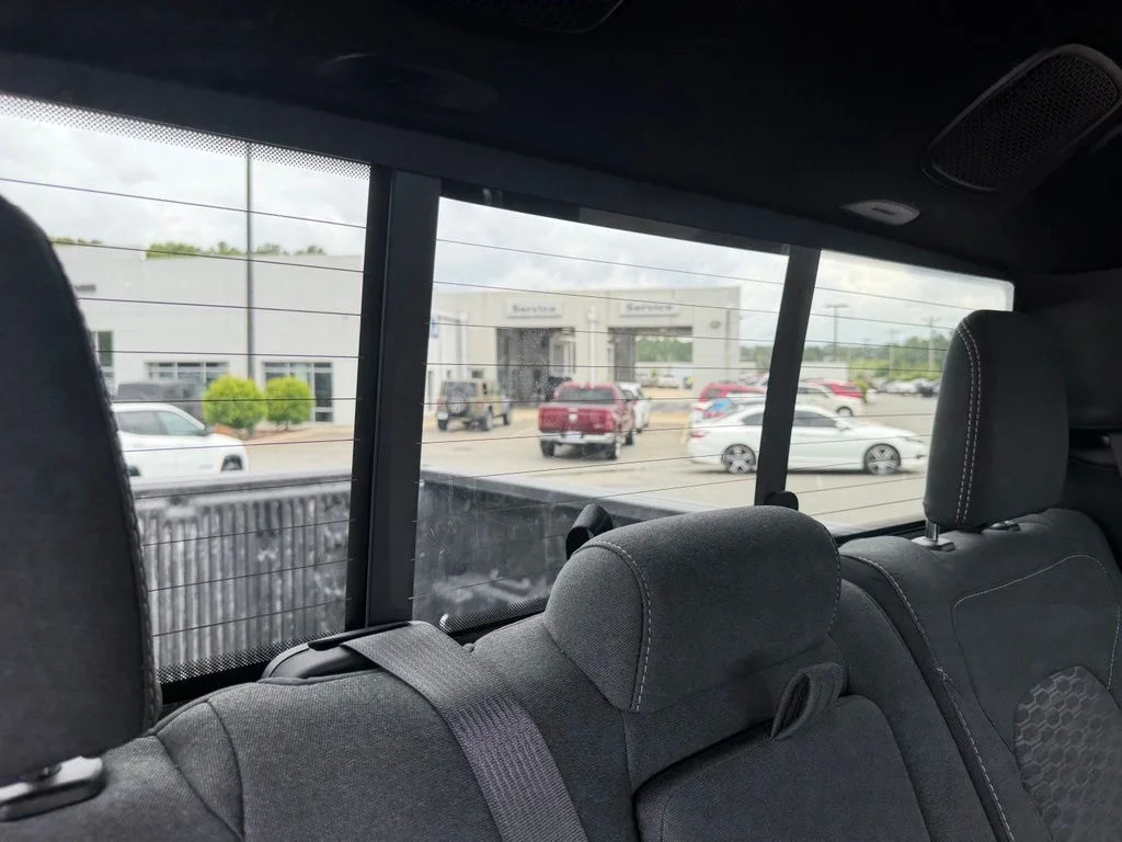 Used 2025 White Ram Big Horn/Lone Star image 37