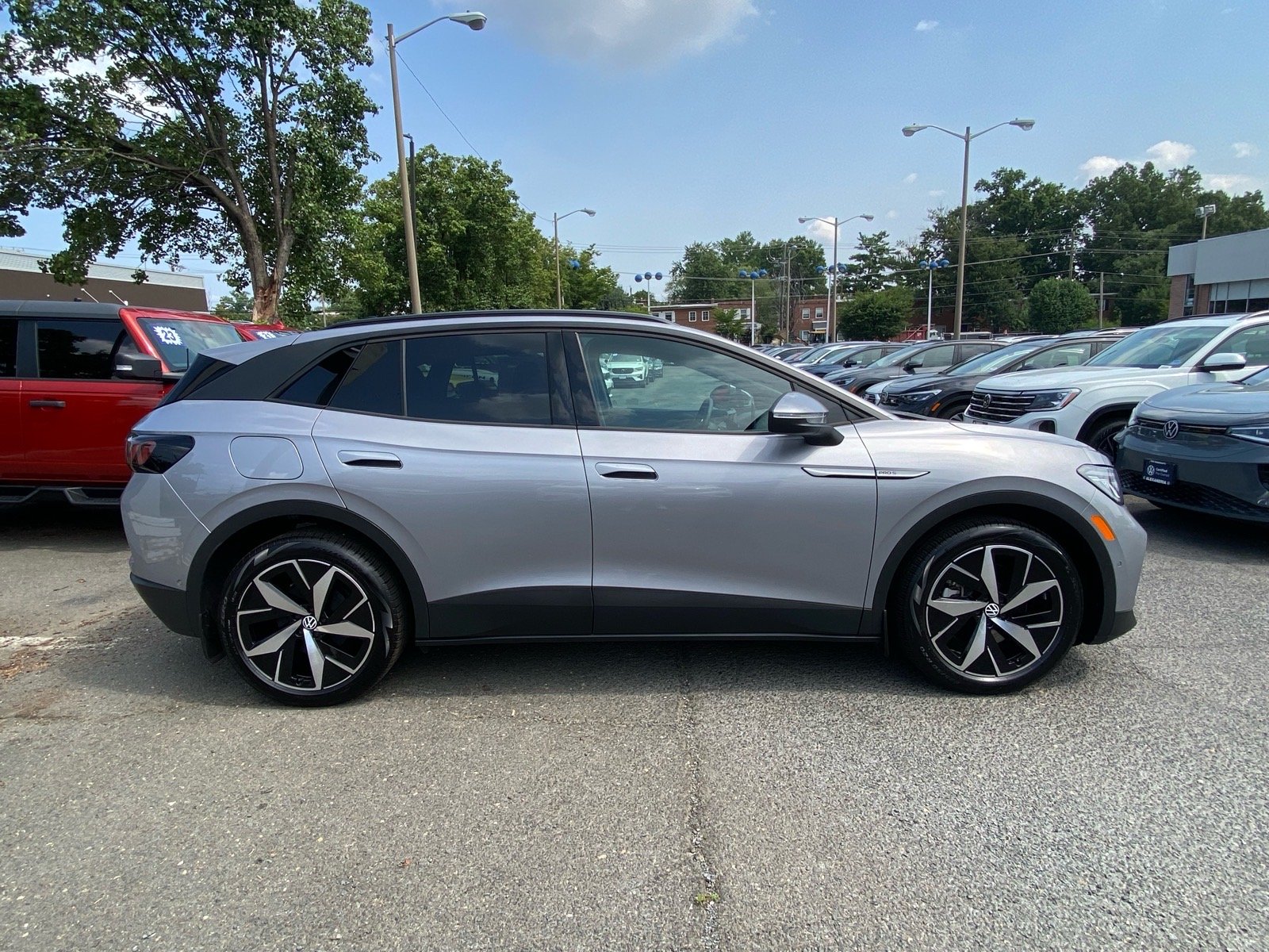 Used 2023 Volkswagen ID.4 PRO S with VIN 1V2VMPE88PC018898 for sale in Alexandria, VA
