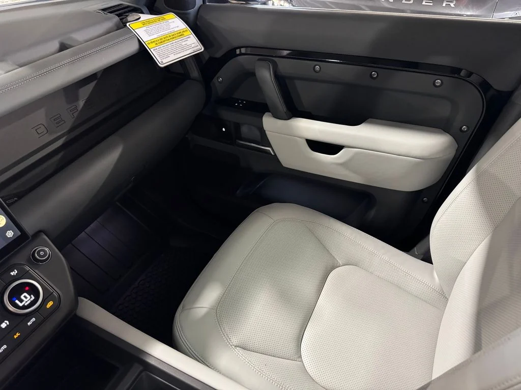 New 2026 Black Land Rover S image 24